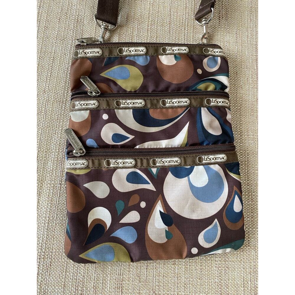 LESPORTSAC Everyday Deluxe Shoulder Bag Expandable Handbag Purse Modern Paisley